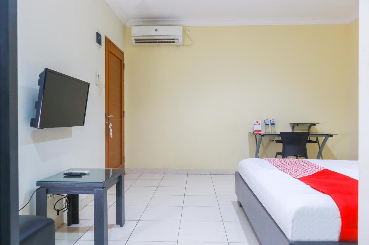 Oyo 2196 Ss Homes Jakarta Exterior photo