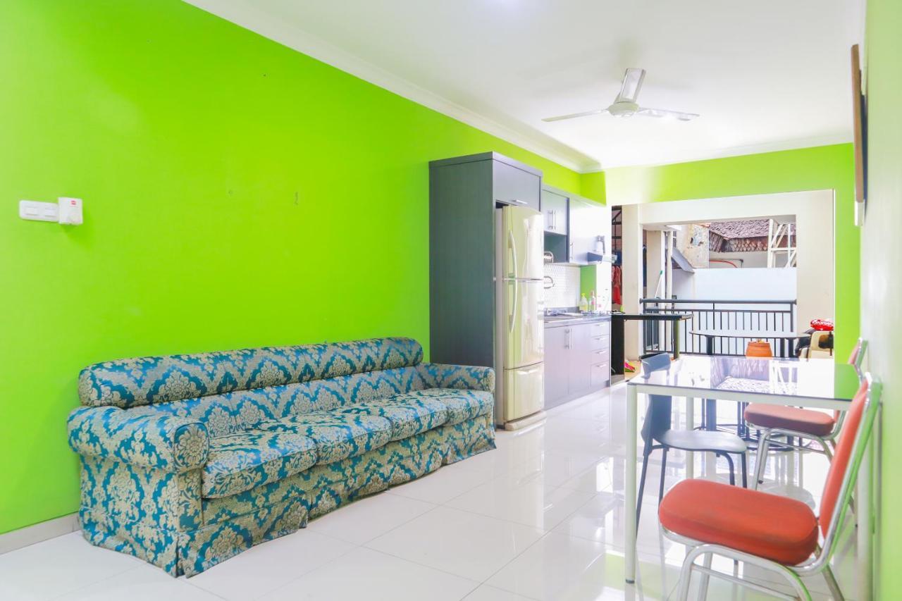 Oyo 2196 Ss Homes Jakarta Exterior photo